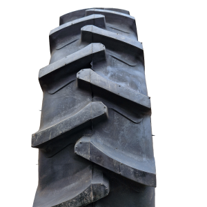 14,9-26 MARCHER QZ-702 R-1 8PR TT