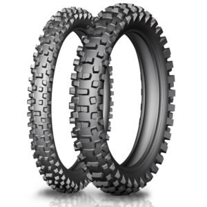 140/80-18 CST CM742 70M TT